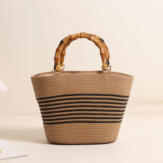 Trendig toteväska för dam – modern och stilfull handväska med bambu handtag
