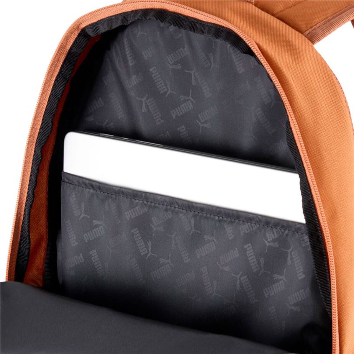 Puma Träningsväska Puma Buzz Melted Carame Ljusbrun 28 L – produktbild 4 (Itsbag)