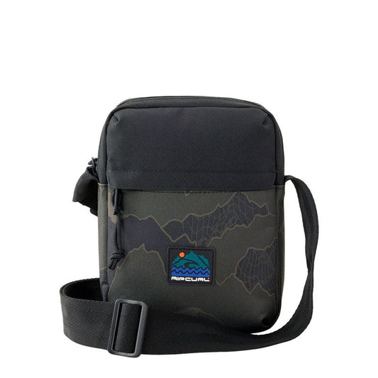 Rip Curl Axelväska Rip Curl No Idea Pouch Search Camo Svart – produktbild 1 (Itsbag)