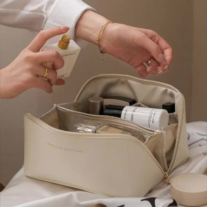 Necessar-Compact-Lyxig