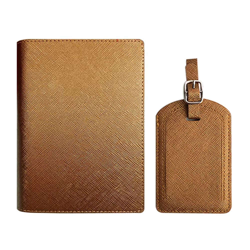 Kamelbrunt passfodral med fack för pass, kort och biljetter