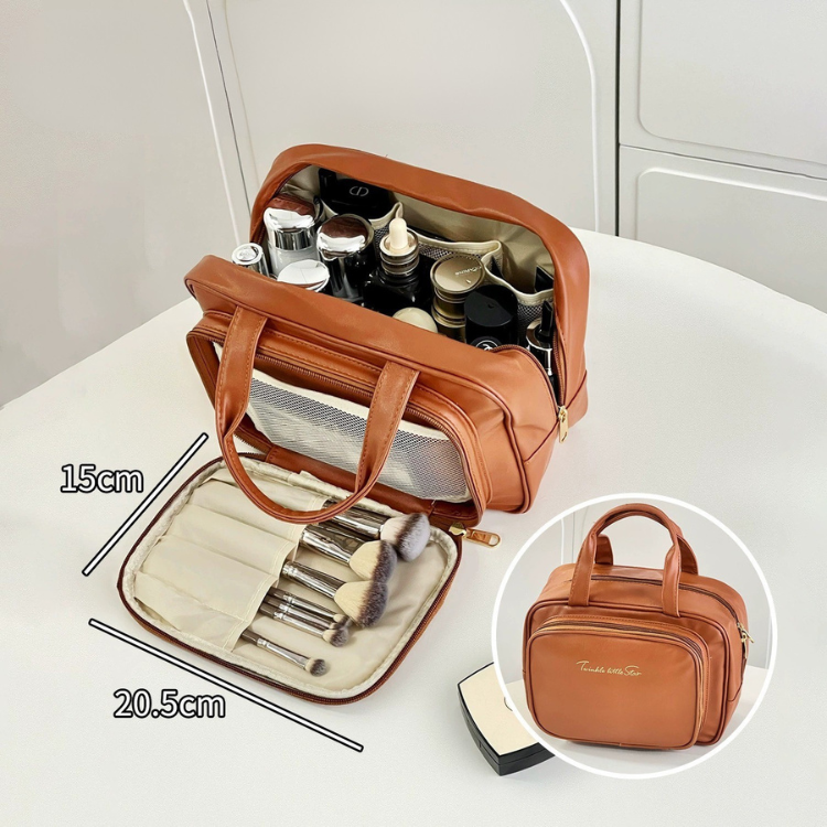 Brun sminkväska med borsthållare – mått på borstfack 20,5 × 15 cm